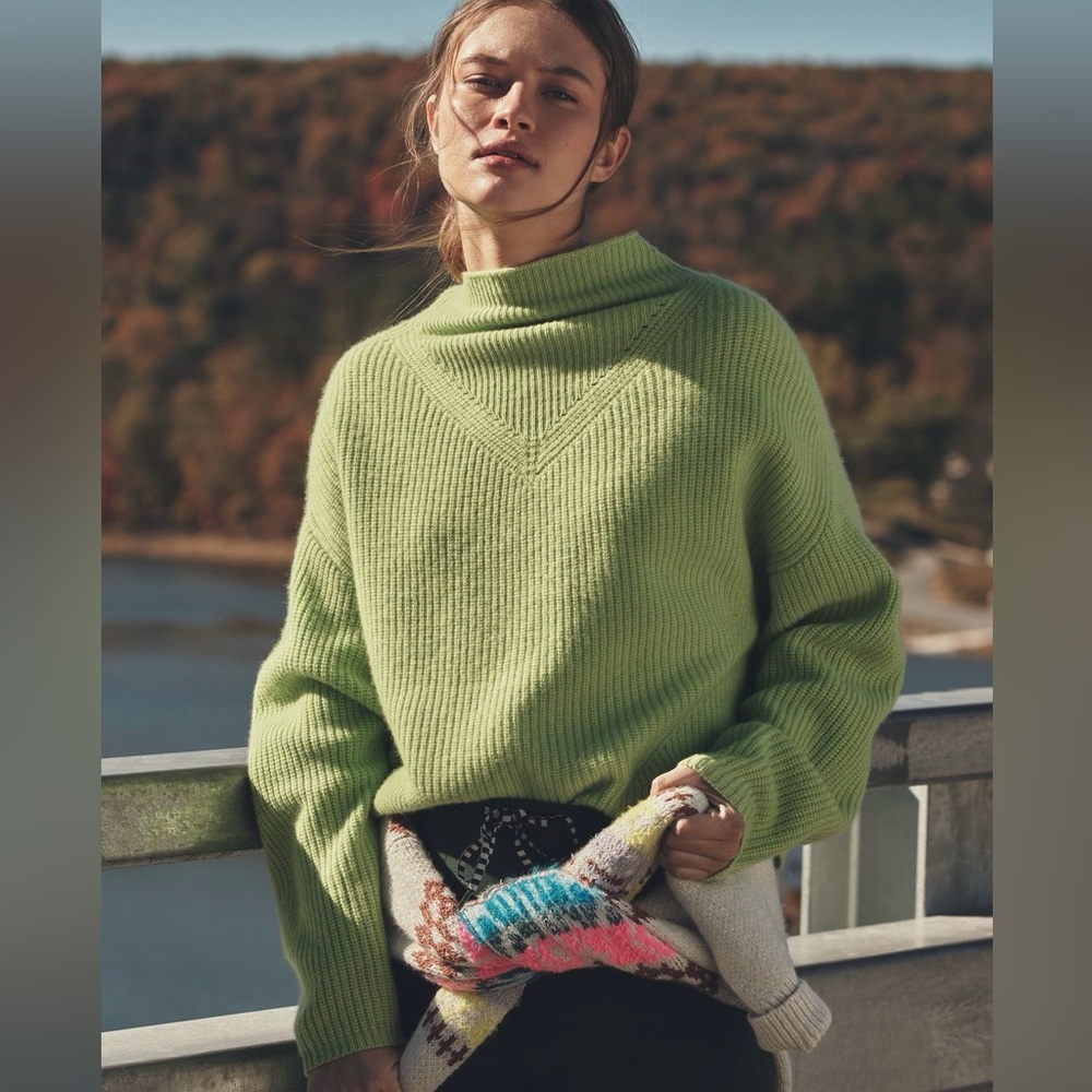 The Enza Ribbed Cashmere Sweater: Crop Long-Sleeve Edition
